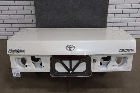 1996 Toyota Crown Decklid Trunk White 2BK OEM JZS151 Dent Center