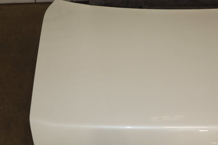 1996 Toyota Crown Decklid Trunk White 2BK OEM JZS151 Dent Center