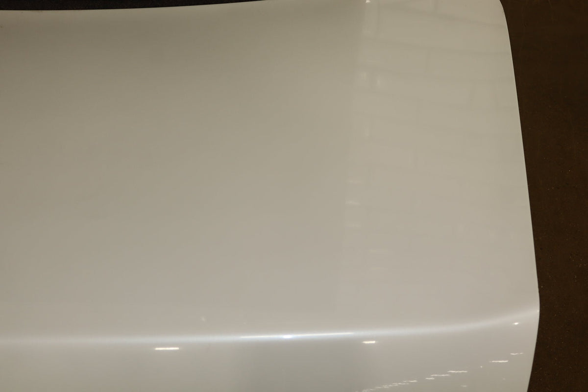 1996 Toyota Crown Decklid Trunk White 2BK OEM JZS151 Dent Center