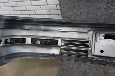 1996 Toyota Crown Front Bumper White 2BK OEM JZS151 Crack RH Corner