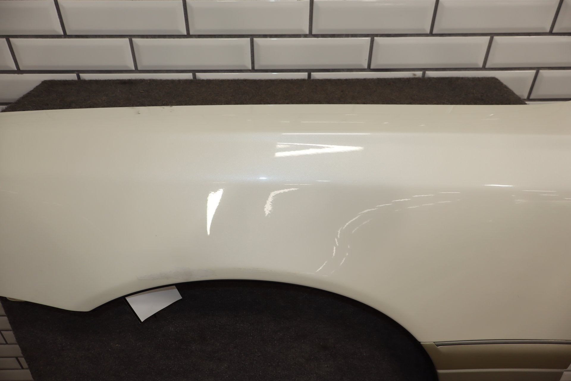 1996 Toyota Crown Left Fender White 2BK OEM JZS151 w Molding