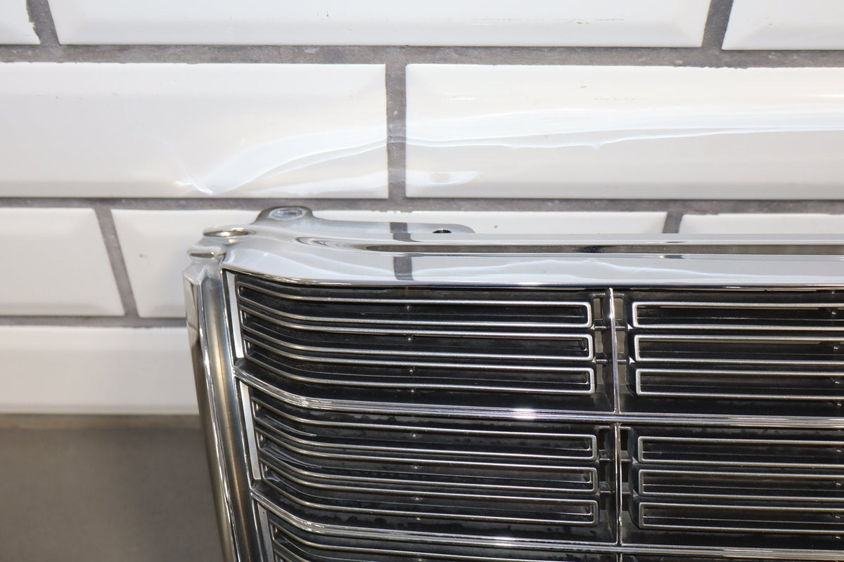 1996 Toyota Crown Royal Grille Chrome Gold Emblem OEM JZS151 JDM
