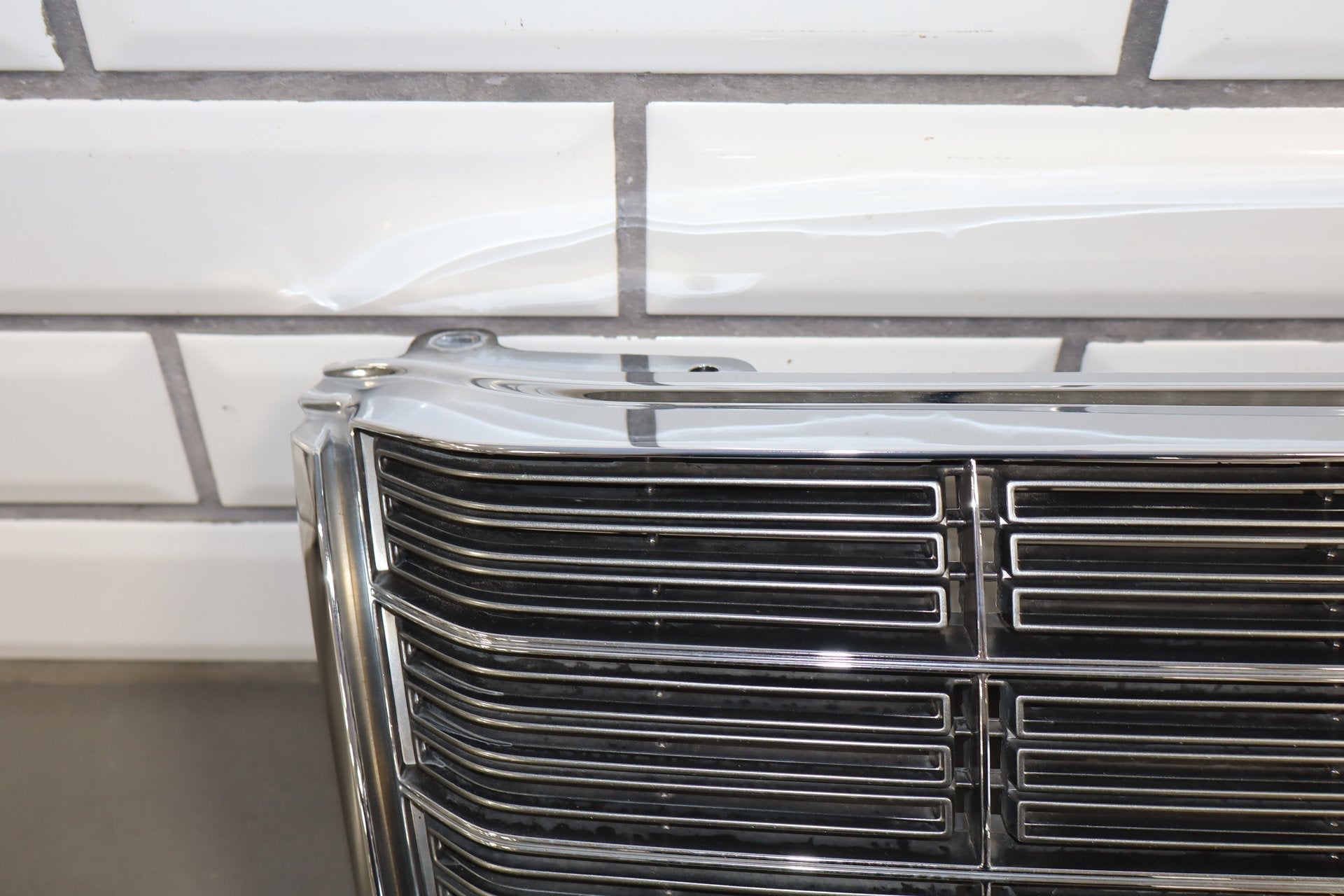 1996 Toyota Crown Royal Grille Chrome Gold Emblem OEM JZS151 JDM