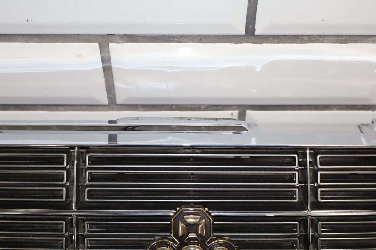 1996 Toyota Crown Royal Grille Chrome Gold Emblem OEM JZS151 JDM