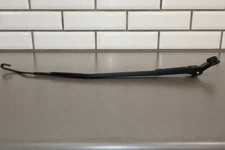 1996 Toyota Crown Wiper Arm Pair LH RH OEM JZS151 No Blades