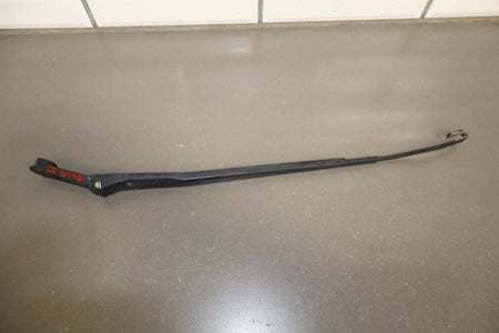 1996 Toyota Crown Wiper Arm Pair LH RH OEM JZS151 No Blades