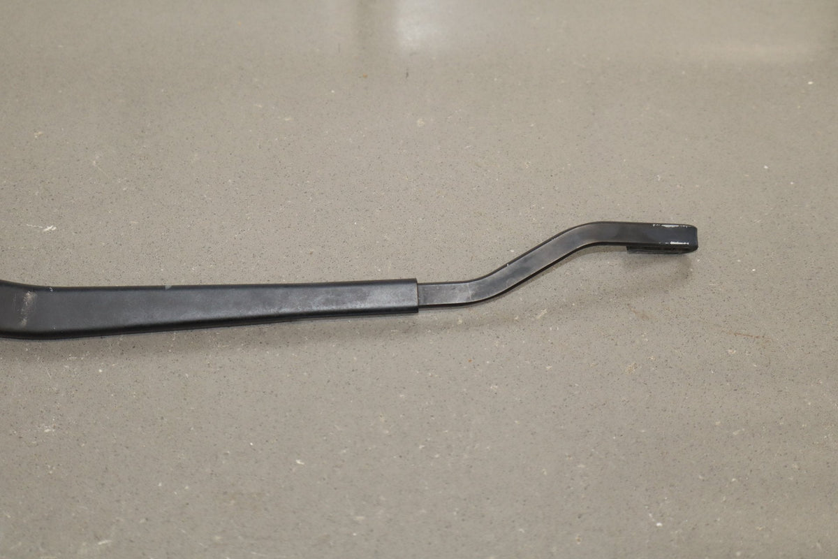 1996 Toyota Crown Wiper Arm Pair LH RH OEM JZS151 No Blades