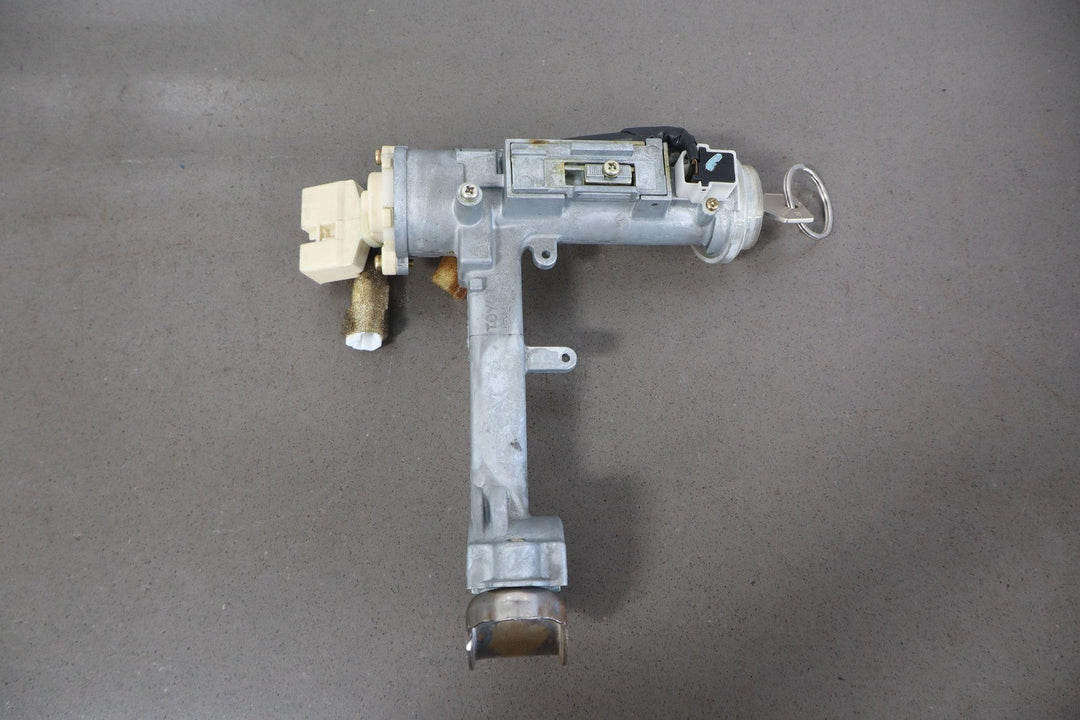 1996 Toyota Estima Previa JDM RHD Ignition Switch with Key Tested