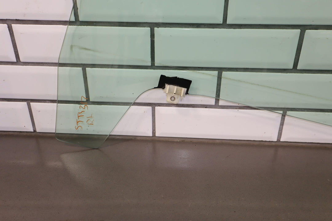 1996 Toyota Estima Previa JDM RHD Right RH Front Door Glass Window OEM