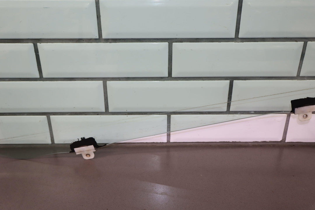 1996 Toyota Estima Previa JDM RHD Right RH Front Door Glass Window OEM