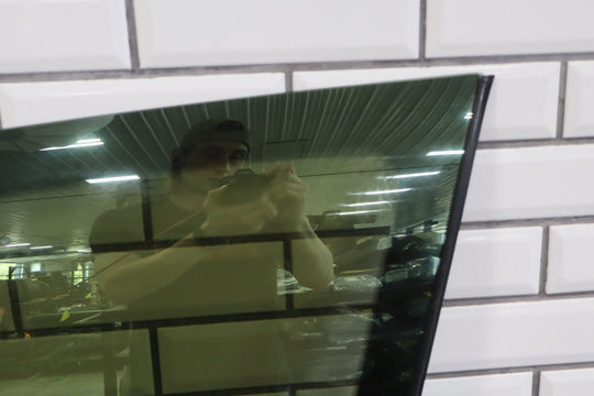 1996 Toyota Previa Right Front Quarter Door Glass Window OEM