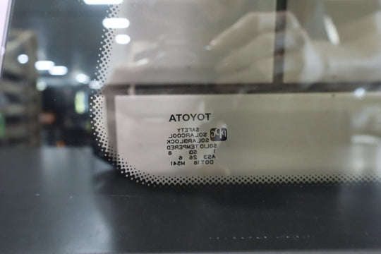 1996 Toyota Previa Right Front Quarter Glass