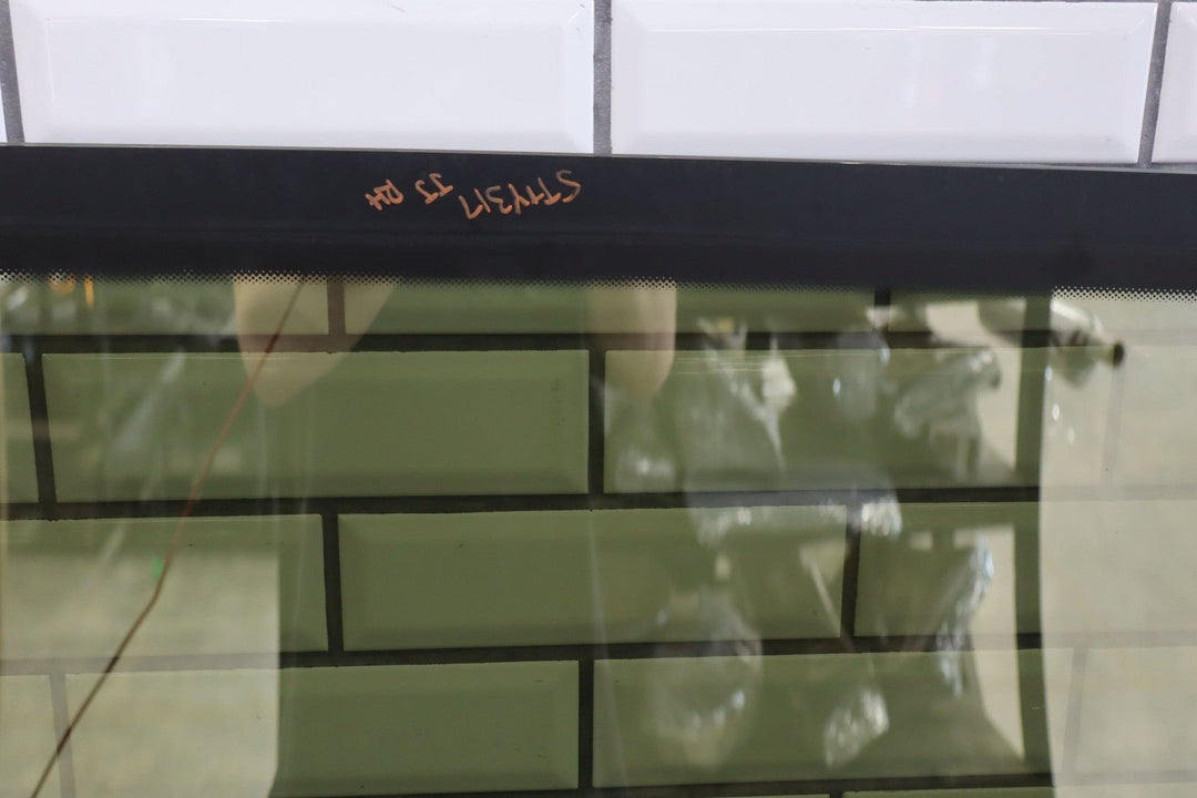 1996 Toyota Previa Right Front Quarter Glass