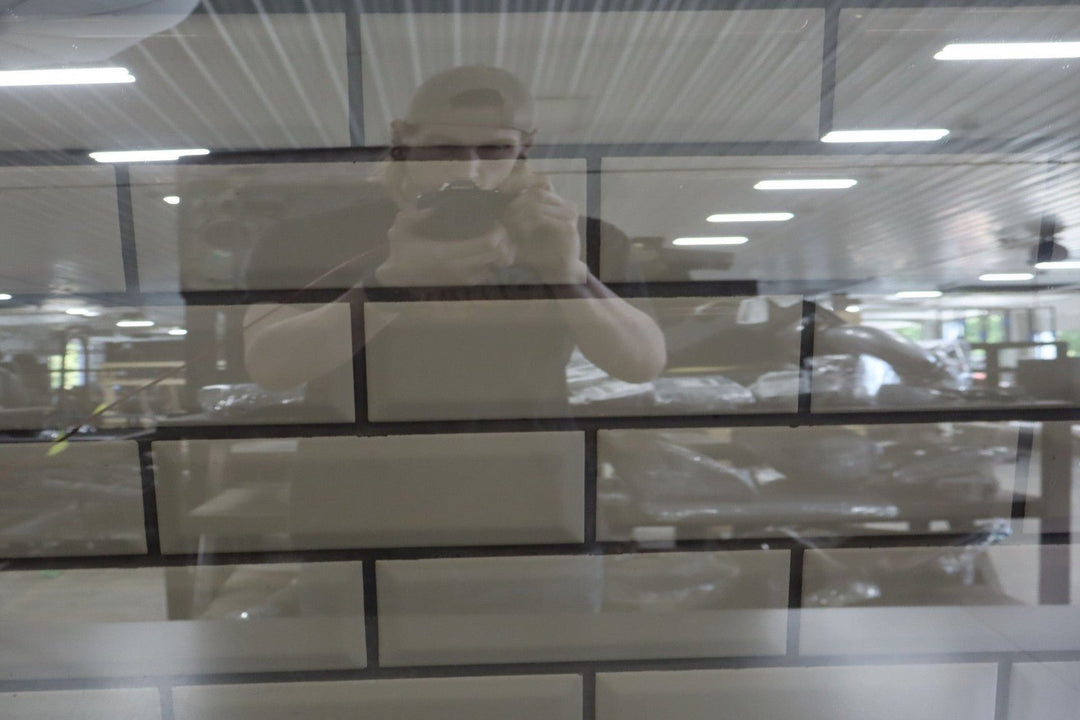 1996 Toyota Previa Right Front Quarter Glass