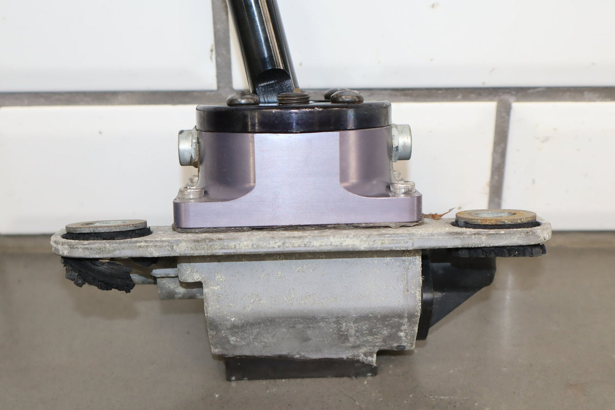 1997-04 Chevrolet Corvette C5 Manual Transmission Floor Shifter