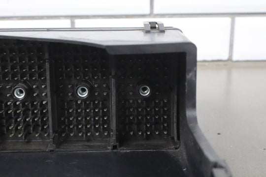 1997 - 1998 Chevrolet Corvette C5 5.7L Engine Fuse Box 15319557