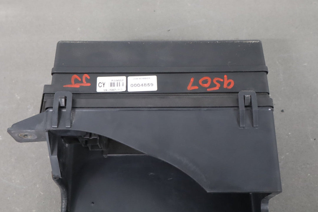 1997 - 1998 Chevrolet Corvette C5 5.7L Engine Fuse Box 15319557
