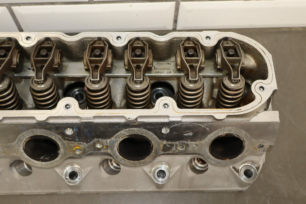 1997-1998 Chevrolet Corvette C5 LS1 Head Pair Perimeter Bolt