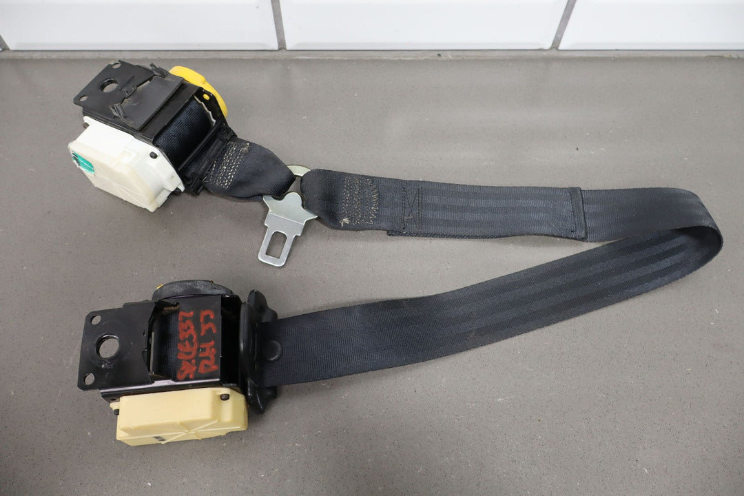 1997 - 1999 C5 Corvette Coupe Passenger Right Seat Belt Retractor