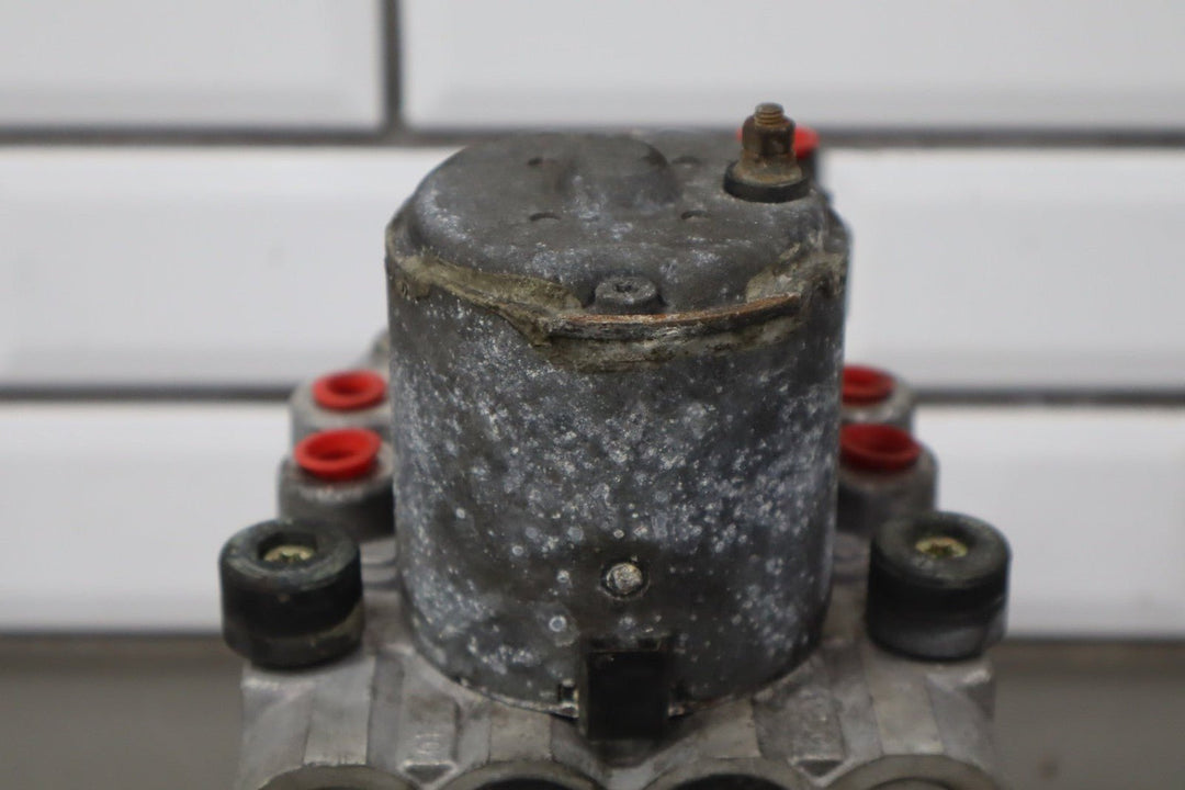 1997 - 1999 Chevrolet Corvette ABS Brake Unit 09376711 OEM