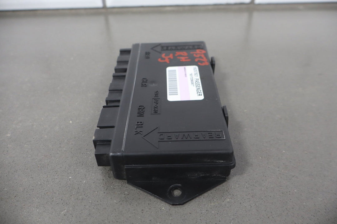 1997 - 1999 Chevrolet Corvette C5 Passenger Door Control Module 09352891