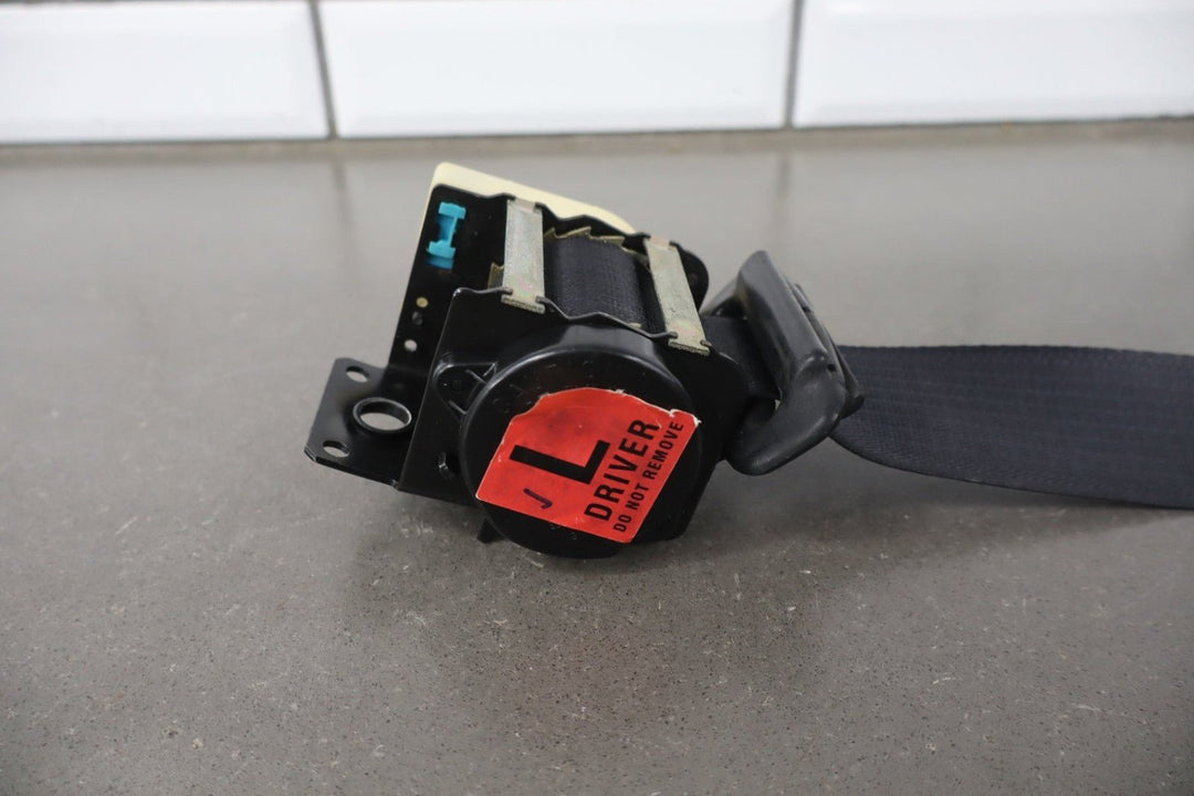 1997 - 2000 Chevrolet Corvette C5 Coupe Driver Seat Belt Retractor Black 88893509