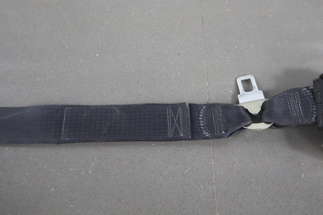 1997 - 2000 Chevrolet Corvette C5 Coupe Driver Seat Belt Retractor Black 88893509