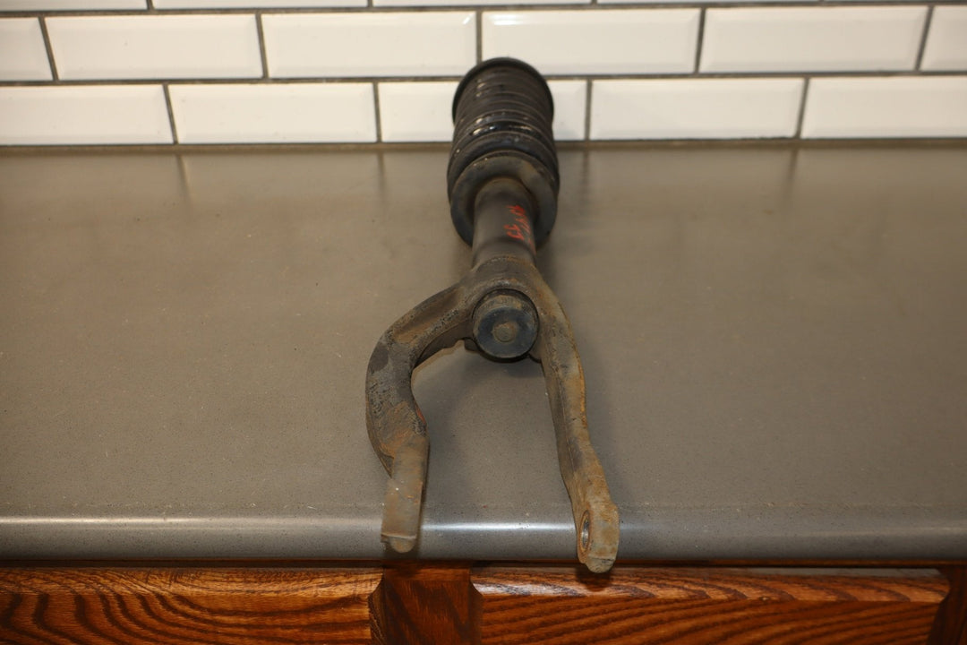 1997 - 2001 Honda CR - V Pair of Front OEM Struts with Forks Left/Right
