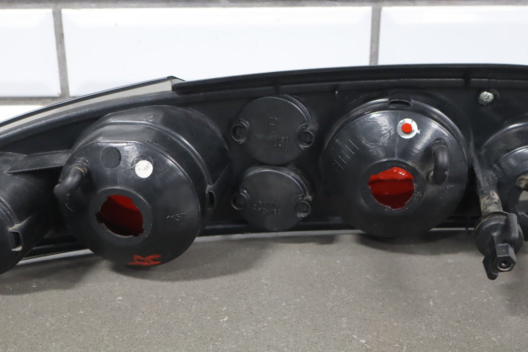 1997 - 2002 Chevrolet Camaro Aftermarket Tail Light Set