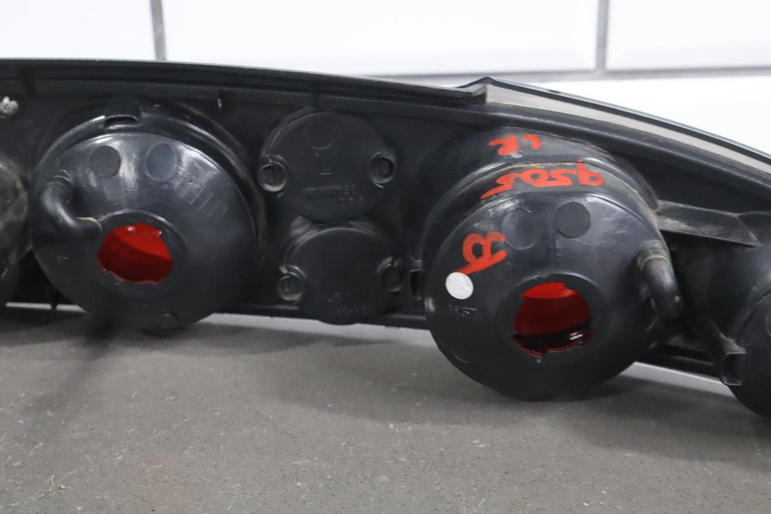 1997 - 2002 Chevrolet Camaro Aftermarket Tail Light Set
