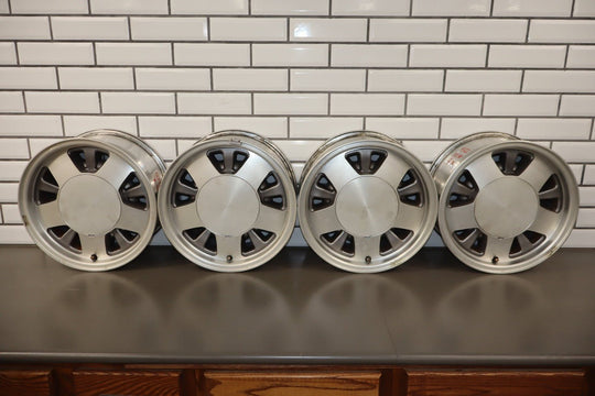 1997 - 2002 GMC Savana Chevrolet Express Van 15x7 Aluminum Wheel Set 9591783
