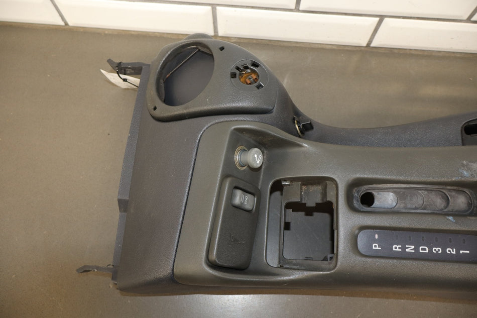 1997-2002 Pontiac Firebird - Centre Console, W/ Lid Automatic Transmission