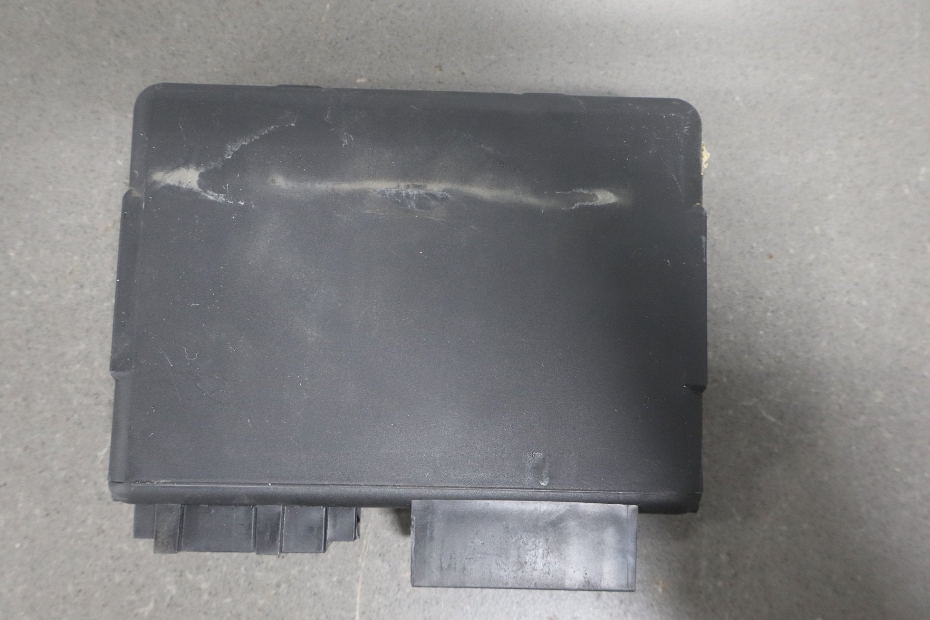 1997-2002 Pontiac Firebird, Chevrolet Camaro Body Control Module 09353691