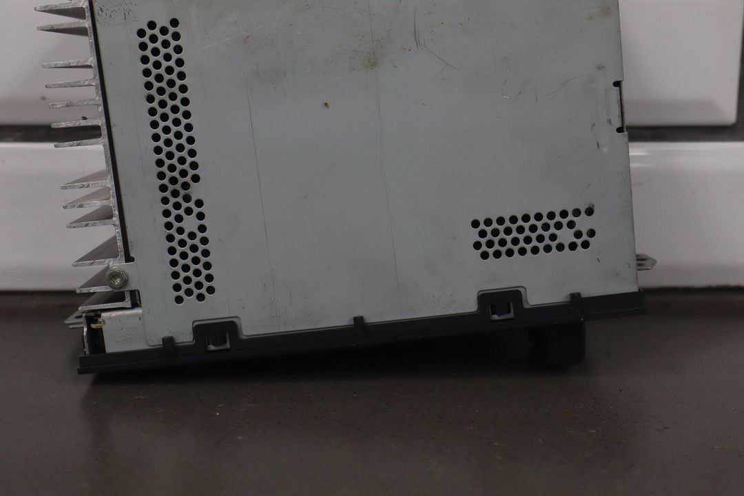 1997 - 2004 C5 Corvette AM - FM - CD Radio Player OPT UN0 *Cracked Knob*