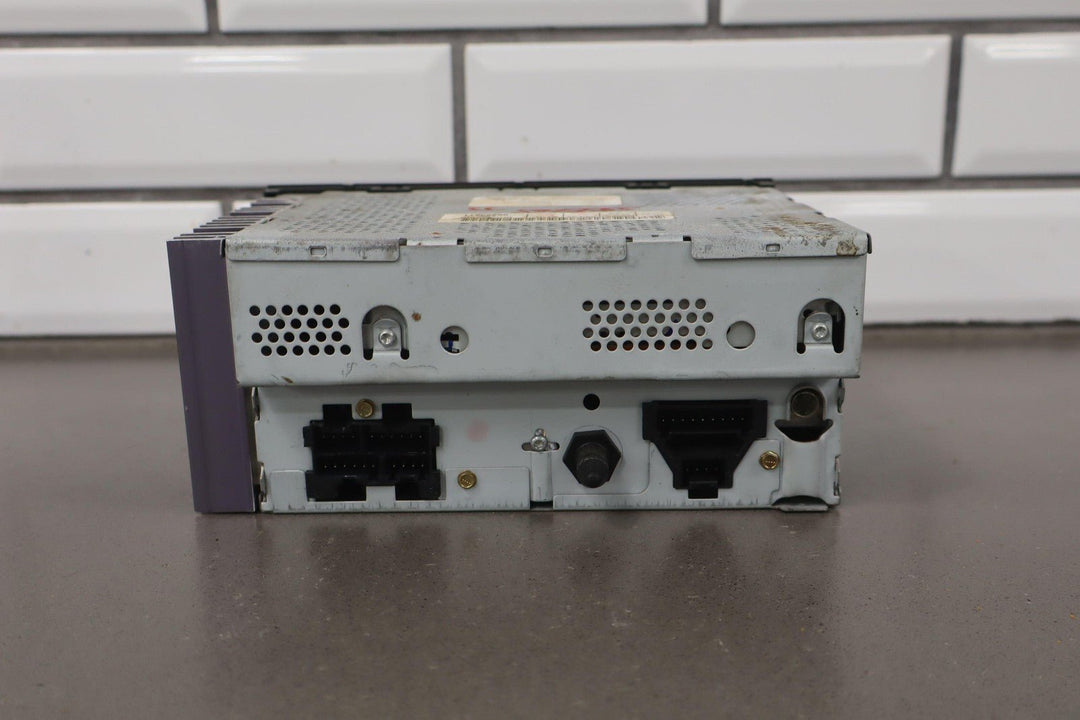 1997 - 2004 C5 Corvette AM - FM - CD Radio Player OPT UN0 *Cracked Knob*