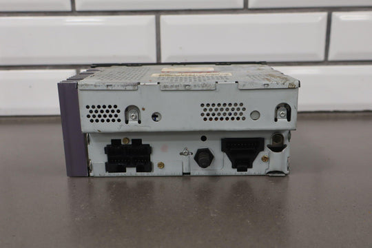 1997 - 2004 C5 Corvette AM - FM - CD Radio Player OPT UN0 *Cracked Knob*