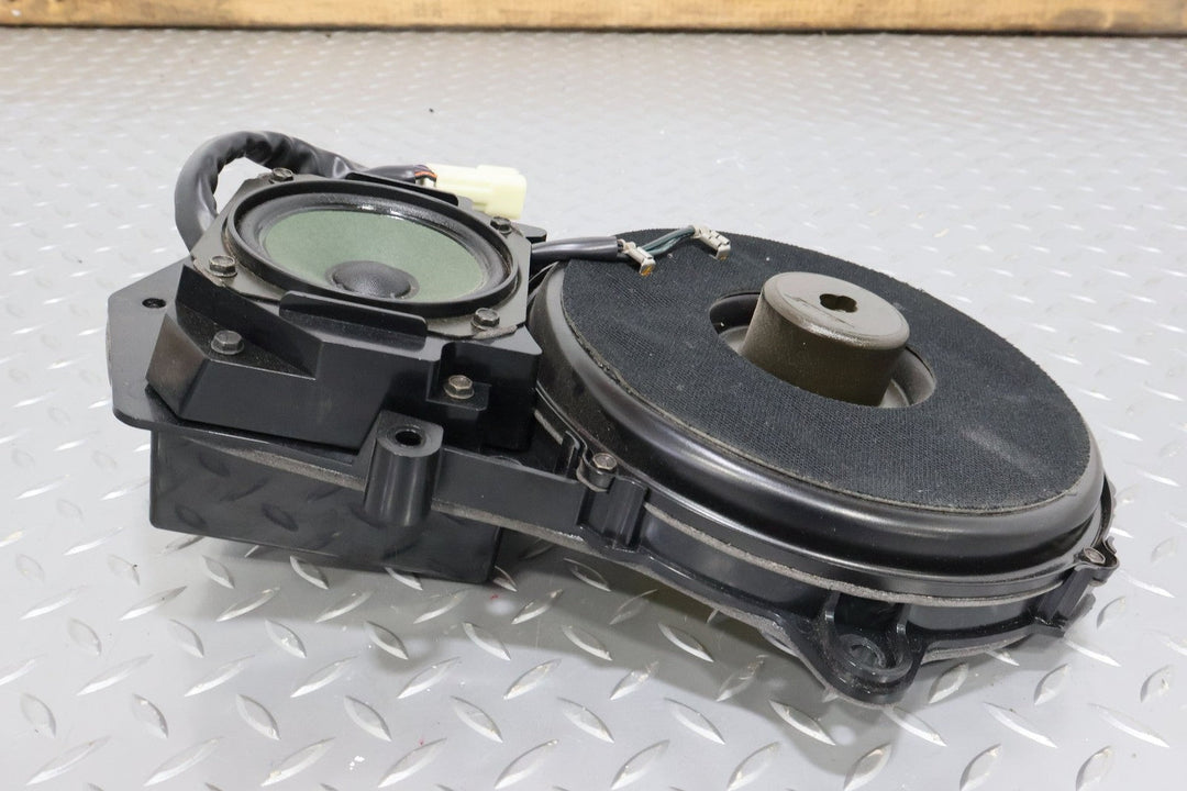 1997 - 2004 C5 Corvette Base Model Pair of LH&RH Bose Door Speakers OEM