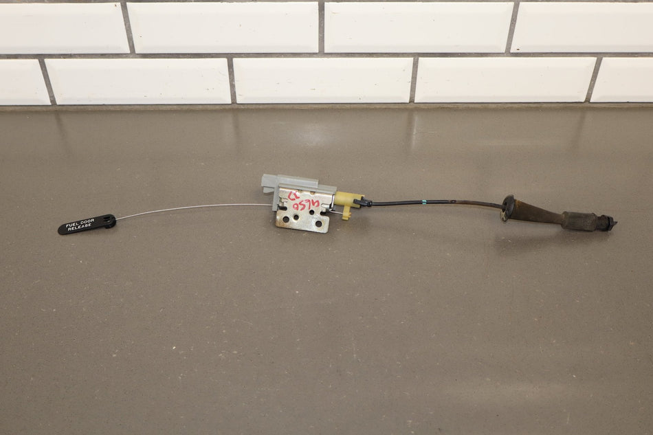 1997-2004 C5 Corvette Fuel Tank Filler Door Release Cable & Motor 10275633