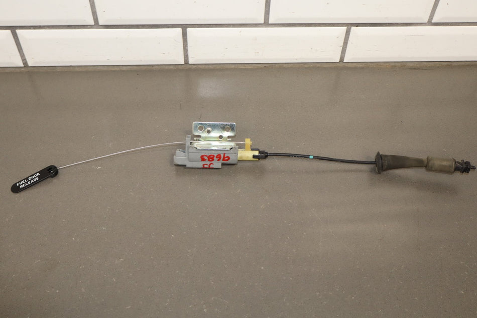 1997-2004 C5 Corvette Fuel Tank Filler Door Release Cable & Motor 10275633