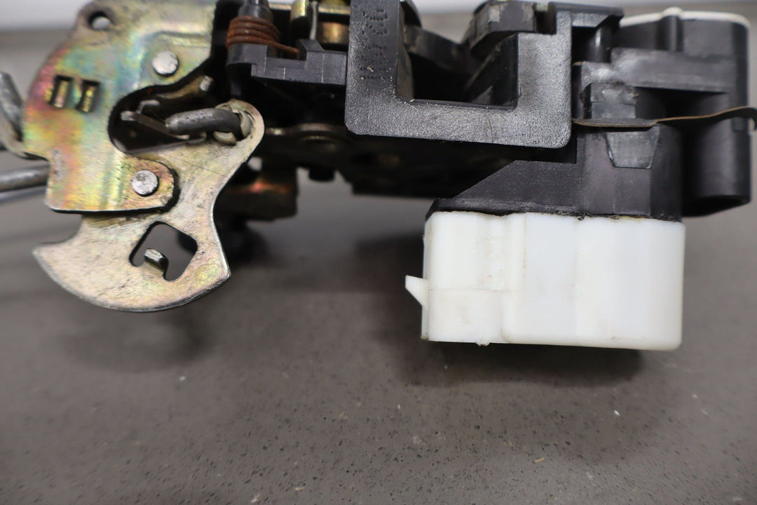 1997 - 2004 C5 Corvette Left Driver Door Latch W/Rods