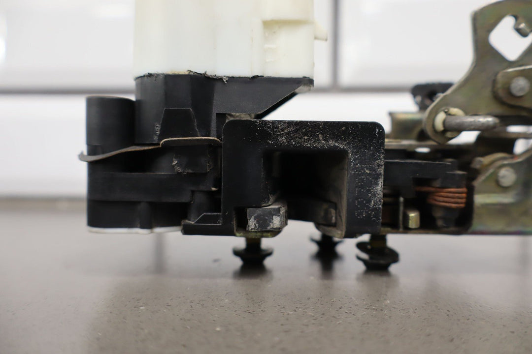 1997 - 2004 C5 Corvette Left Driver Door Latch W/Rods