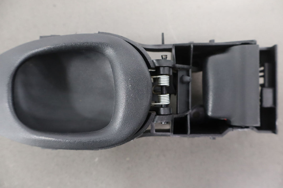 1997 - 2004 C5 Corvette Left Driver Door Latch W/Rods