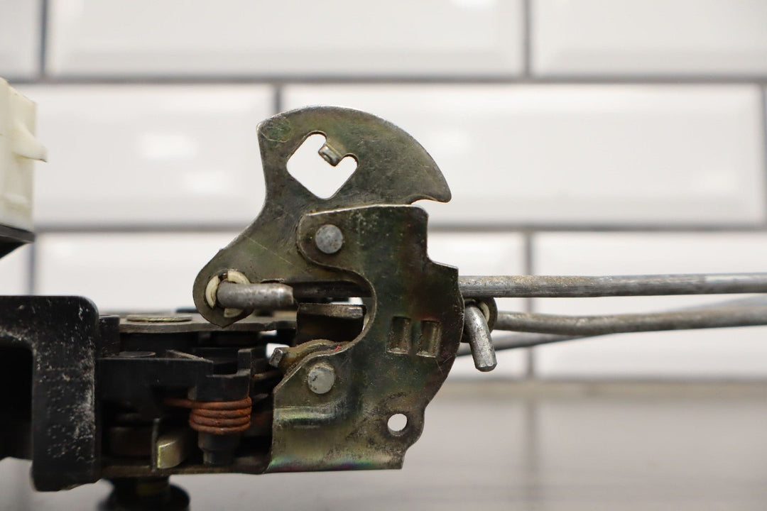 1997 - 2004 C5 Corvette Left Driver Door Latch W/Rods