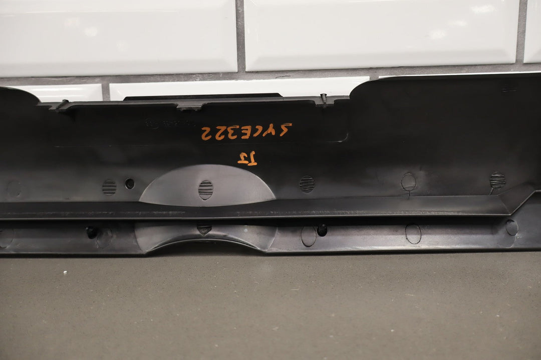 1997 - 2004 C5 Corvette Upper Radiator Shroud Hold Down (10405439)