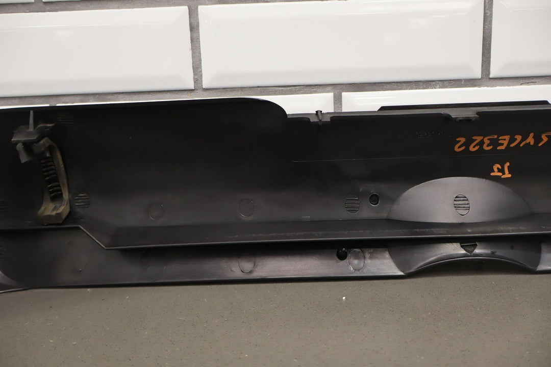 1997 - 2004 C5 Corvette Upper Radiator Shroud Hold Down (10405439)