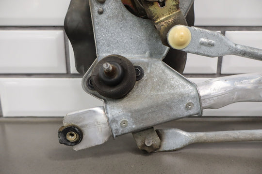 1997 - 2004 C5 Corvette Wiper Transmission Linkage & Motor