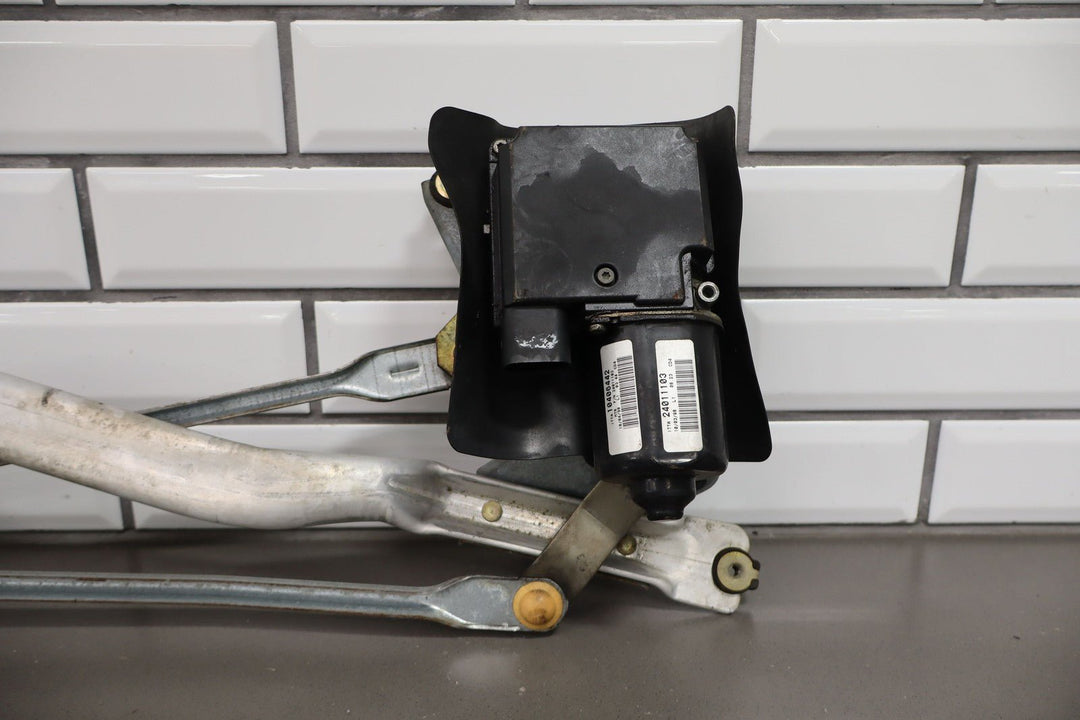 1997 - 2004 C5 Corvette Wiper Transmission Linkage & Motor