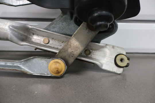 1997 - 2004 C5 Corvette Wiper Transmission Linkage & Motor