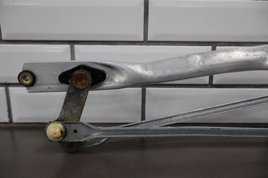 1997 - 2004 C5 Corvette Wiper Transmission Linkage & Motor