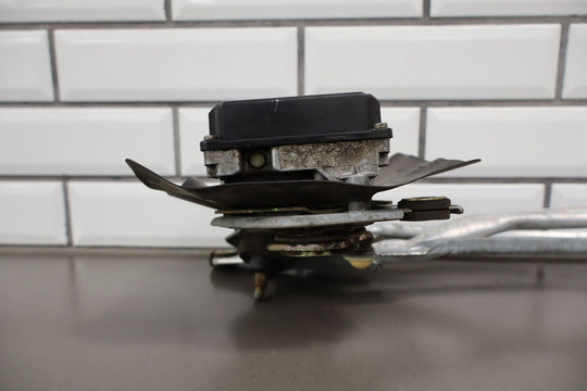 1997 - 2004 C5 Corvette Wiper Transmission Linkage & Motor